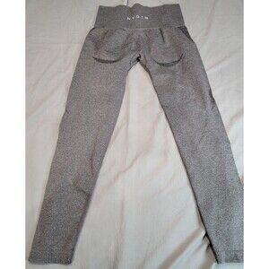 NVGTN Women’s Gray Seamless Scrunch Butt Leggings Gym Yoga Size M